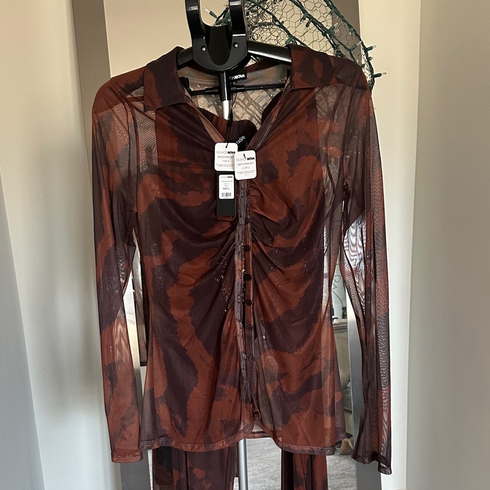 Fashion Nova Brown & Black Sheer 2 piece set - Picture 3 of 3
